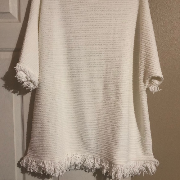 L love Tops - L love • White Fringe Striped Design Short sleeve